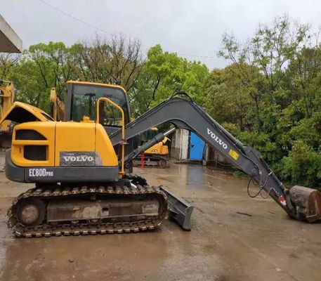 Gebrauchtes VOLVO EC80D Bagger mit niedrigem Preis und gutem Originaldesign