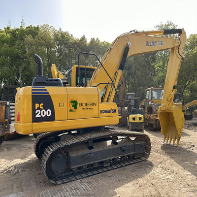 Gebrauchtes Komatsu PC200-8 Crawler Bagger aus Japan mit Präzisionstechnik