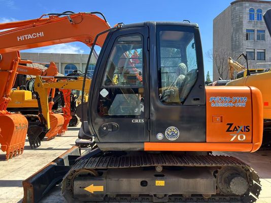Gebrauchter HITACHI ZX70 Mini-Japan-Bagger 7 Tonnen Zaxis 70 mit Isuzu-Motor, Raupenfahrwerk